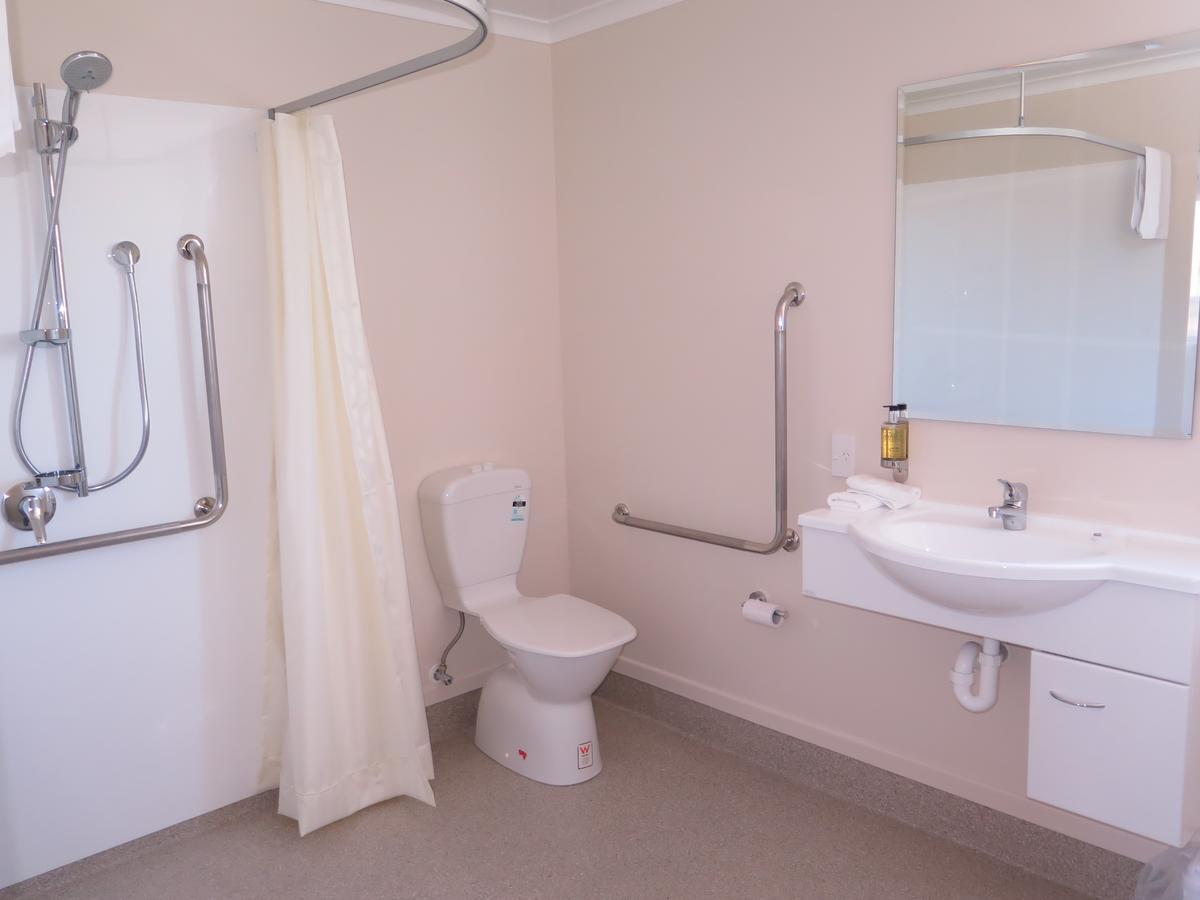 Mossburn Wheels And Reels Accommodation מראה חיצוני תמונה