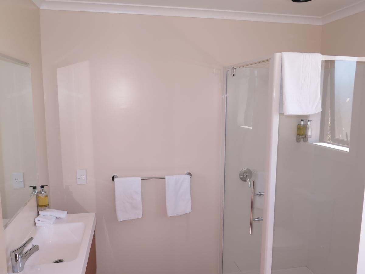 Mossburn Wheels And Reels Accommodation מראה חיצוני תמונה